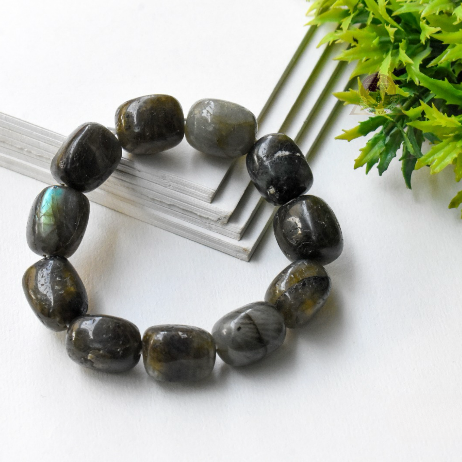 Intuitive & Spiritual Evolution - Labradorite Bracelet