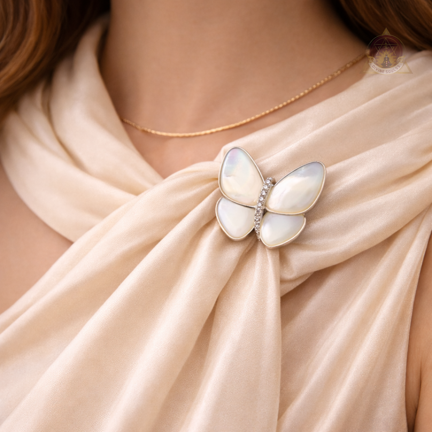 Mother of Pearl – White Butterfly Brooch