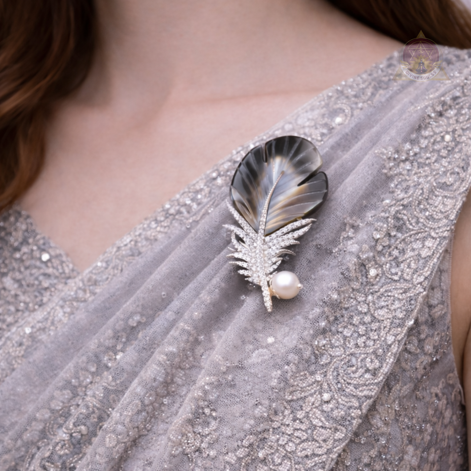 Mother of Pearl – White & Black Leaf Brooch